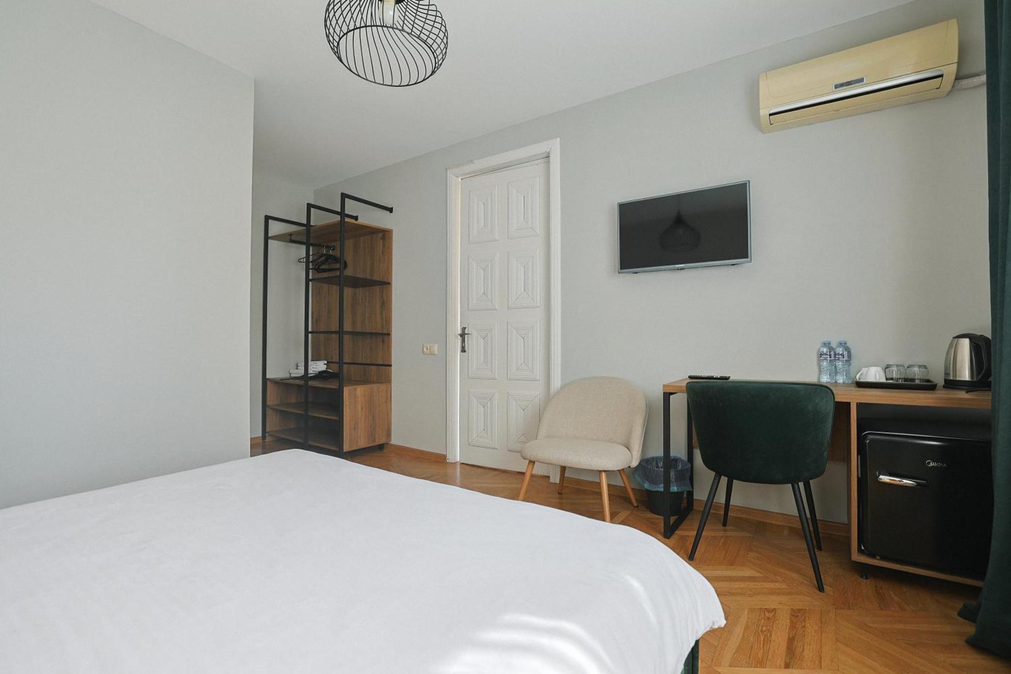 Hotel White House Tbilisi Ngoại thất bức ảnh